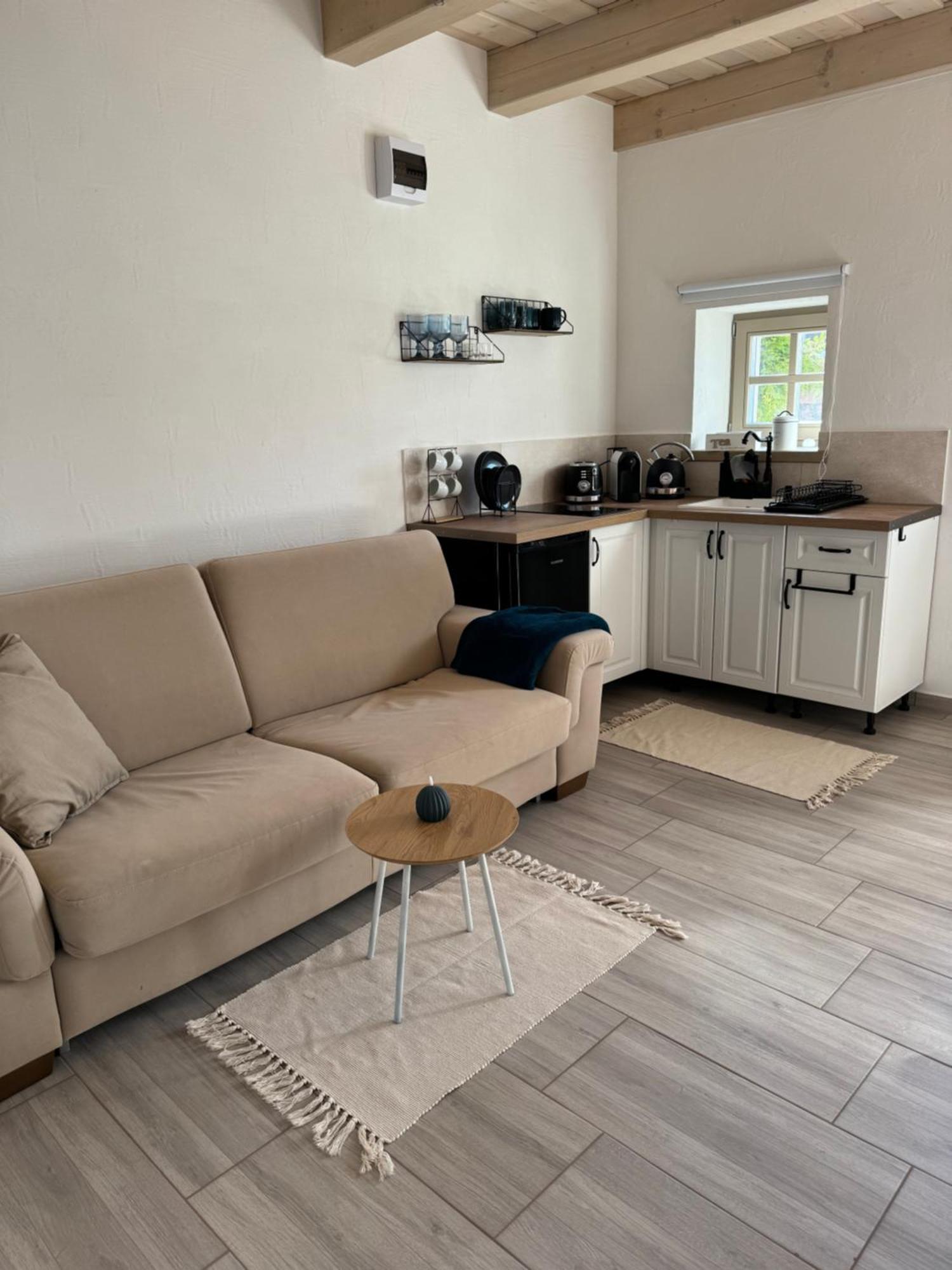 Pres-Lak Apartamento Tarján Exterior foto